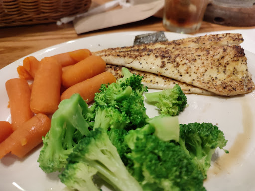 American Restaurant «Cracker Barrel Old Country Store», reviews and photos, 103 Paradise St, Manchester, TN 37355, USA