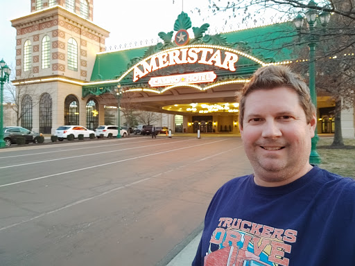 Movie Theater «Regal Cinemas Kansas City 18», reviews and photos, 3200 Ameristar Dr, Kansas City, MO 64161, USA