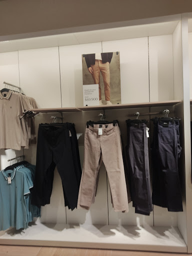 Tiendas para comprar pantalones chinos hombre Barranquilla