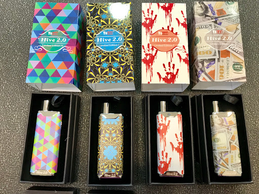 Tobacco Shop «Funky Bean Smoke Shop», reviews and photos, 1163 N Farnsworth Ave, Aurora, IL 60505, USA