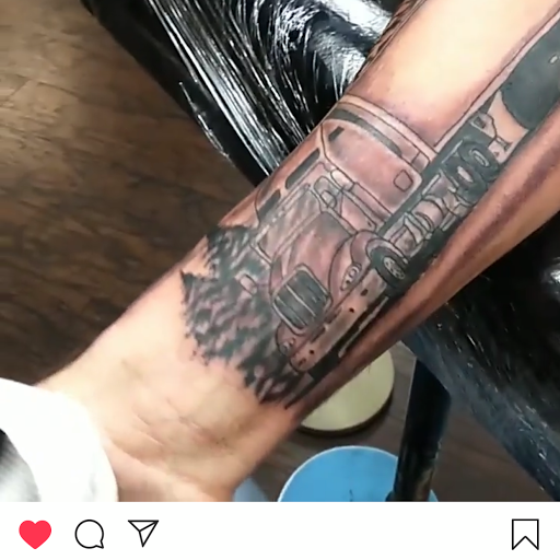 Tattoo Shop «Fat Kat Tattoo & Body Piercing», reviews and photos, 9920 Beach Blvd, Jacksonville, FL 32246, USA