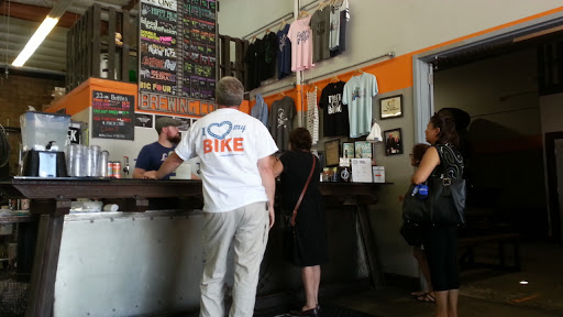 Skate Shop «Boulevard Skate Shop», reviews and photos, 3747 W Pacific Ave, Sacramento, CA 95820, USA