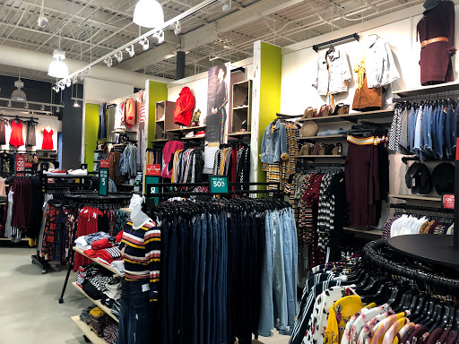 Clothing Store «rue21», reviews and photos, 7759 W Ridgewood Dr, Parma, OH 44129, USA