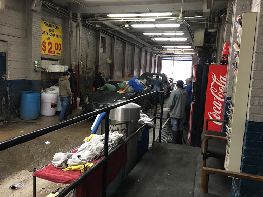 Car Wash «Clybourn Express & Car Wash», reviews and photos, 2452 N Clybourn Ave, Chicago, IL 60614, USA