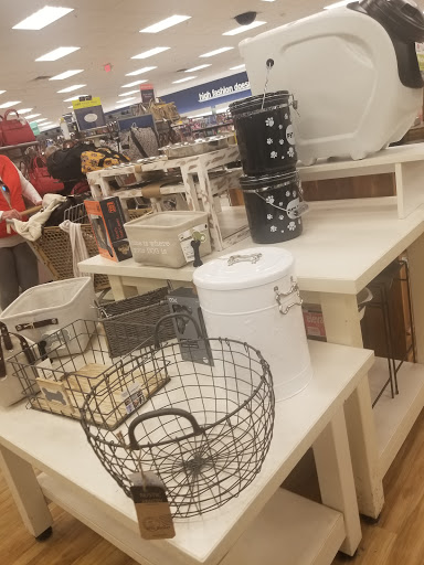 Department Store «Marshalls and HomeGoods», reviews and photos, 265 S Broadway, Salem, NH 03079, USA