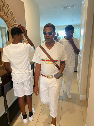 Discount Store «Greenbriar Discount Mall», reviews and photos, 2975 Headland Dr SW, Atlanta, GA 30311, USA