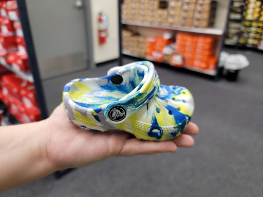 Shoe Store «Rack Room Shoes», reviews and photos, 1240 Lake Woodlands Dr, The Woodlands, TX 77380, USA