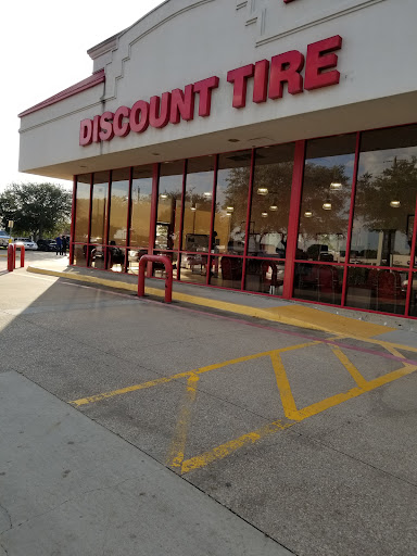 Tire Shop «Discount Tire Store - Flower Mound, TX», reviews and photos, 1901 Justin Rd, Flower Mound, TX 75028, USA