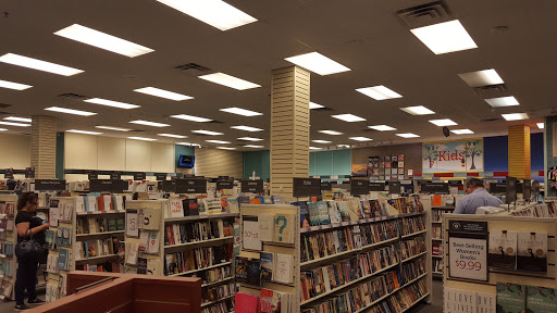 Book Store «LifeWay Christian Store», reviews and photos, 1319 George Dieter Dr, El Paso, TX 79936, USA