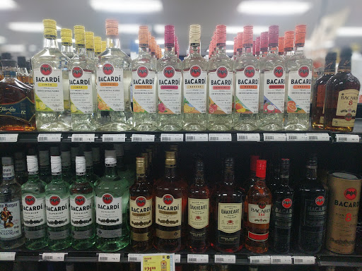 Liquor Store «Grand Liquors», reviews and photos, 1328 Grand Ave, Waukegan, IL 60085, USA