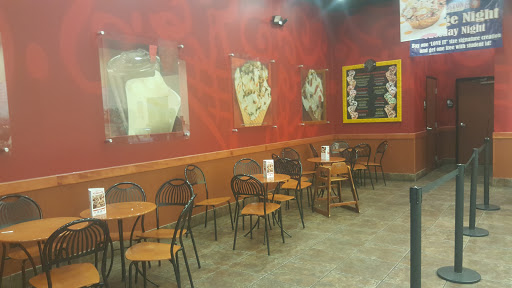 Ice Cream Shop «Cold Stone Creamery», reviews and photos, 900 E Battlefield Rd #116, Springfield, MO 65807, USA