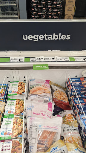 Grocery Store «Save-A-Lot», reviews and photos, 715 W Pearce Blvd, Wentzville, MO 63385, USA