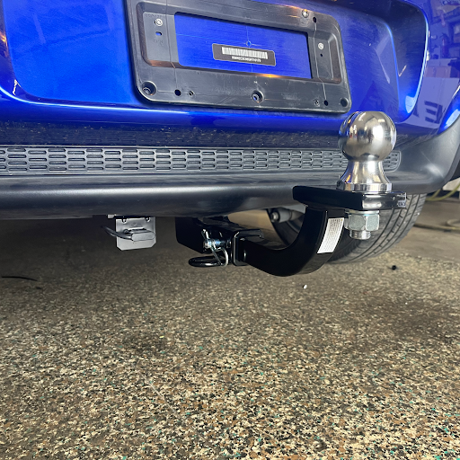 Trailer Hitch Supplier «S&R Motorz Inc», reviews and photos, 731 W Baseline St suite#1, Cornelius, OR 97113, USA