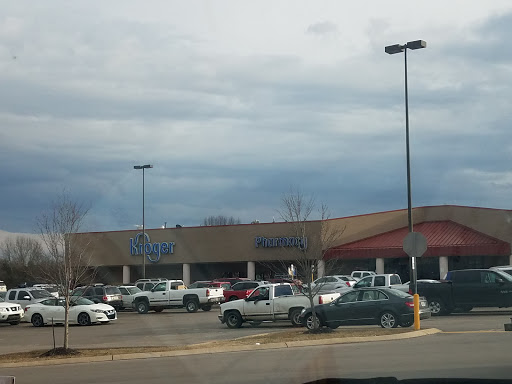 Grocery Store «Kroger», reviews and photos, 301 S Ellington Pkwy, Lewisburg, TN 37091, USA