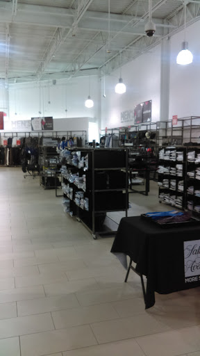 Department Store «Saks OFF 5TH», reviews and photos, 915 Ridgewalk Pkwy, Woodstock, GA 30188, USA