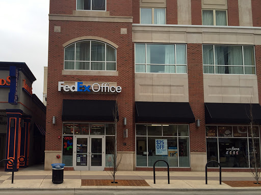 Print Shop «FedEx Office Print & Ship Center», reviews and photos, 524 E Green St #101, Champaign, IL 61820, USA