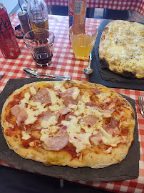 Plats et boissons du Pizzas à emporter Stella & Ciccio à Conteville - n°3