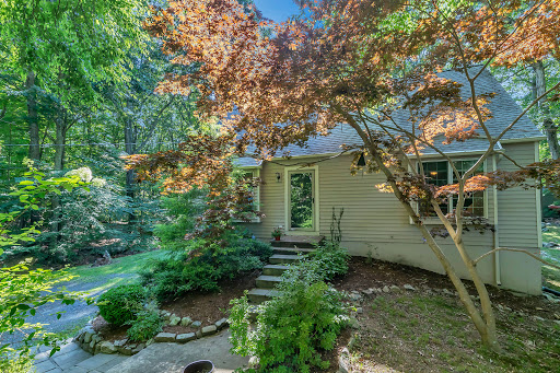 Real Estate Agency «Seabury Hill Realtors», reviews and photos, 233 Wooster St, New Haven, CT 06511, USA