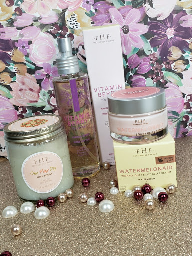 Day Spa «Beautiful Revenge Salon and Spa», reviews and photos, 652 Roosevelt Rd, Glen Ellyn, IL 60137, USA