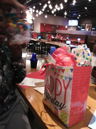 Shopping Mall «Merritt Park Shopping Center», reviews and photos, 1762 Merritt Blvd, Dundalk, MD 21222, USA