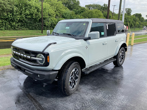 Car Dealer «Middletown Ford», reviews and photos, 1750 N Verity Pkwy, Middletown, OH 45042, USA