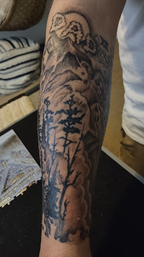 Explore narrow tattoo ideas, creative tattoo ideas in Glen Burnie, available at Wildstlye Tattoo Llc