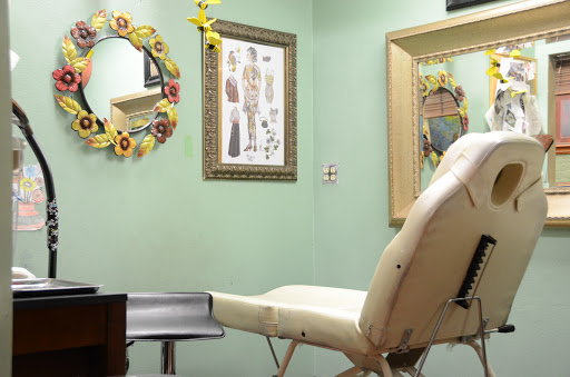 Explore mom tattoo ideas for men, creative tattoo ideas in Chillicothe, available at Dream Illustrations