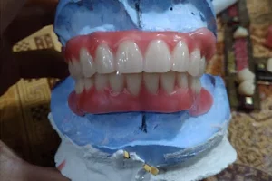 AHLI GIGI AVITA Dental image