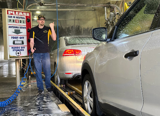 East Ridge Car Wash en St Joseph