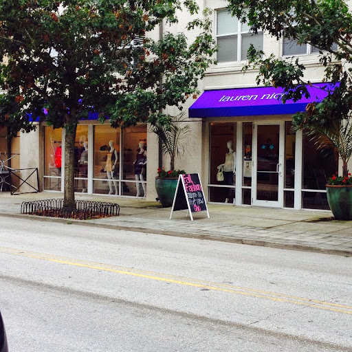 Lauren Nicole, 426 E Central Blvd, Orlando, FL 32801, USA, 