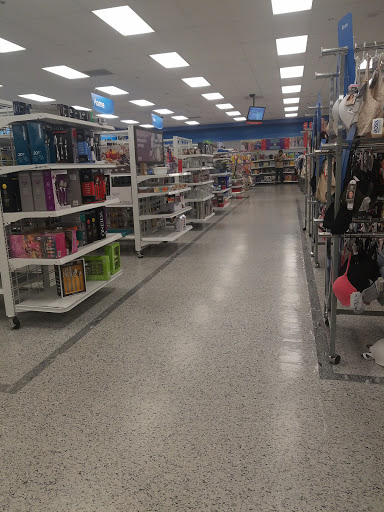 Clothing Store «Ross Dress for Less», reviews and photos, 3701 Truxel Rd, Sacramento, CA 95834, USA