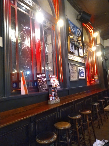 Pubs downtown Northampton