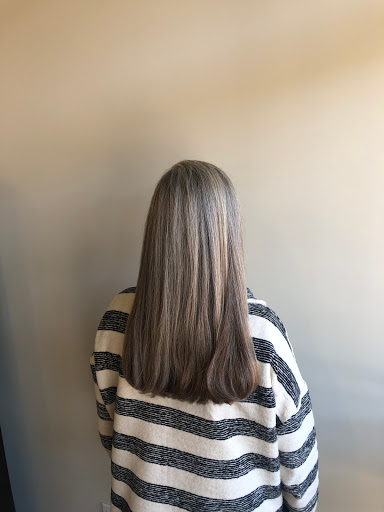 Hair Salon «Lunatic Fringe Salon Sharonville», reviews and photos, 11051 Reading Rd, Sharonville, OH 45241, USA