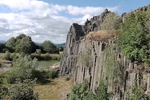 Mansion Rock (basalt columns) image