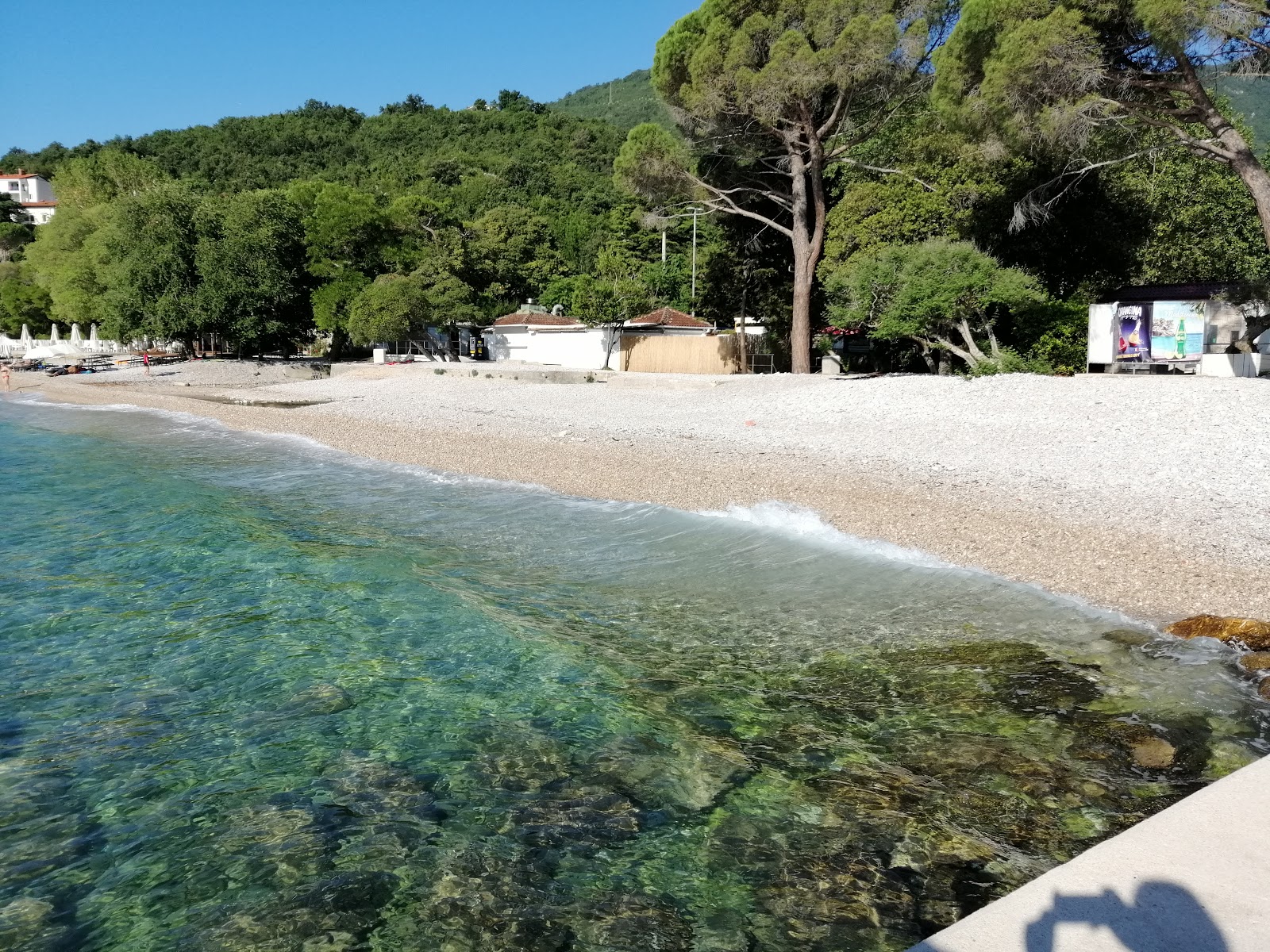 Foto de Playa de Medveja con muy limpio nivel de limpieza