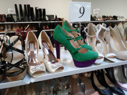 Shoe Store «Marti & Liz», reviews and photos, 1268 Campbell Ln, Bowling Green, KY 42104, USA