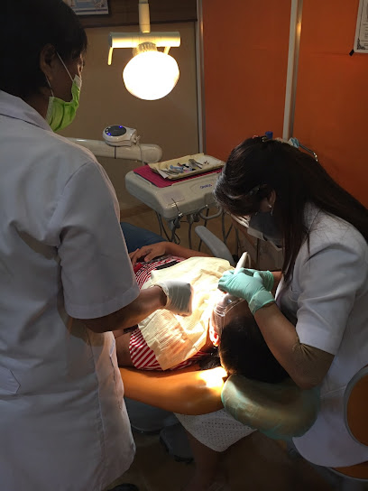 Dokter Gigi (Dentist) Mira