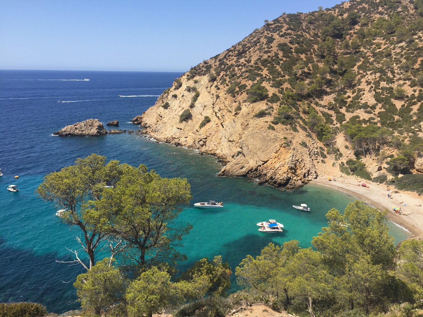 Foto di Cala D'egos zona selvaggia