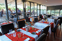 Atmosphère du Restaurant l'Oliveraie à Collias - n°3