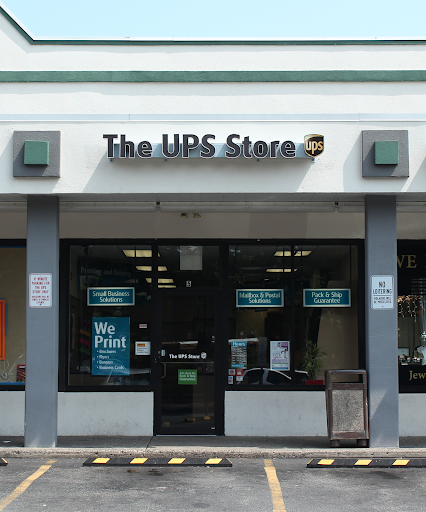 Shipping Service «The UPS Store», reviews and photos, 5 Tenafly Rd, Englewood, NJ 07631, USA