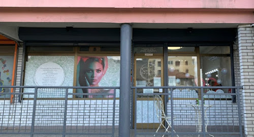  alt='I went here for a wax. The lady who did my wax was very professional and detailed. Definitely recommend!'