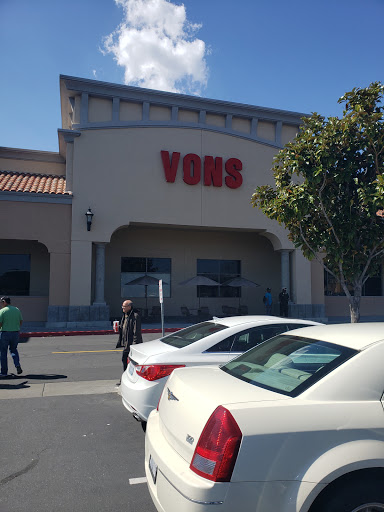 Shopping Mall «Riverside Plaza», reviews and photos, 3639 Riverside Plaza Dr, Riverside, CA 92506, USA