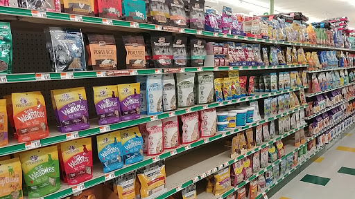 Pet Supply Store «Pet Supplies Plus», reviews and photos, 3701 W Old Shakopee Rd Suite 300, Bloomington, MN 55431, USA
