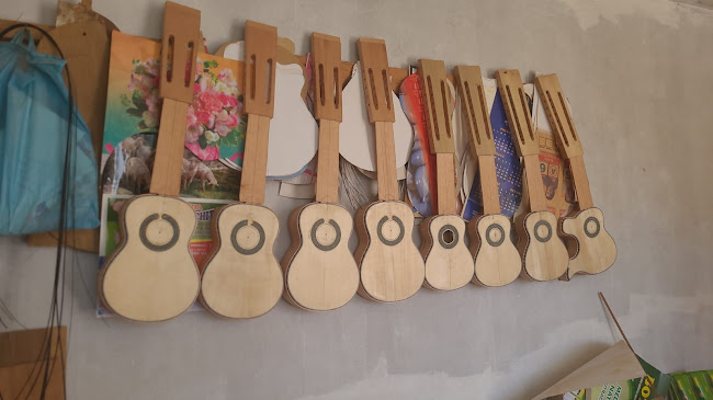 Opinii despre Casa musical Saravia în Cusco - Tienda de instrumentos musicales