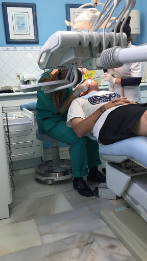 Clínica Dental Dra. Belén Jarillo en Castilblanco de los Arroyos, Sevilla