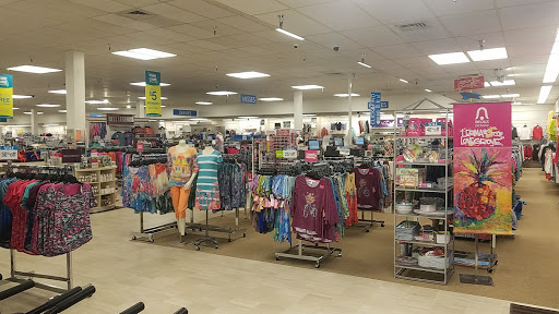 Clothing Store «Bealls Department Store», reviews and photos, 501 N Beneva Rd, Sarasota, FL 34232, USA