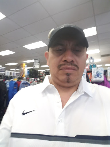 Sporting Goods Store «Big 5 Sporting Goods», reviews and photos, 1630 Mt Diablo Blvd, Walnut Creek, CA 94596, USA