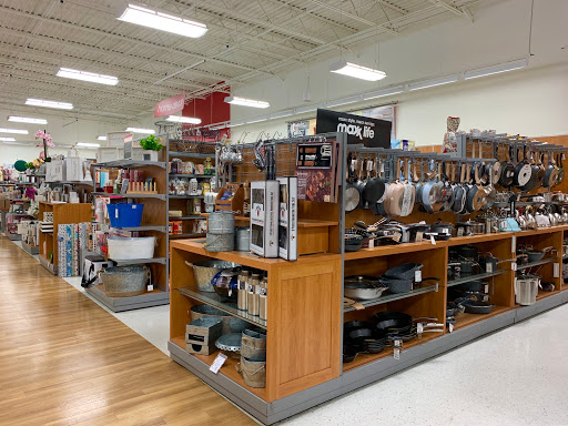 Department Store «T.J. Maxx», reviews and photos, 1920 Cordova Rd, Fort Lauderdale, FL 33316, USA