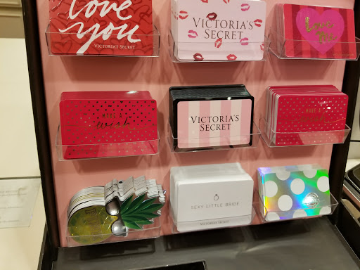 Shopping Mall «The Shops at Somerset Square», reviews and photos, 140 Glastonbury Blvd, Glastonbury, CT 06033, USA