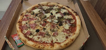 Plats et boissons du Pizzas à emporter PIZZA CHARLY à Bouc-Bel-Air - n°10
